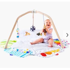 LOVEVERY | The Play Gym |